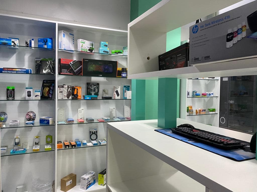 Interior da loja Tech10